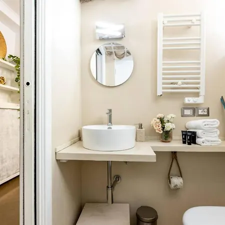 Secret Garden Colosseo - Homkeey Apartment